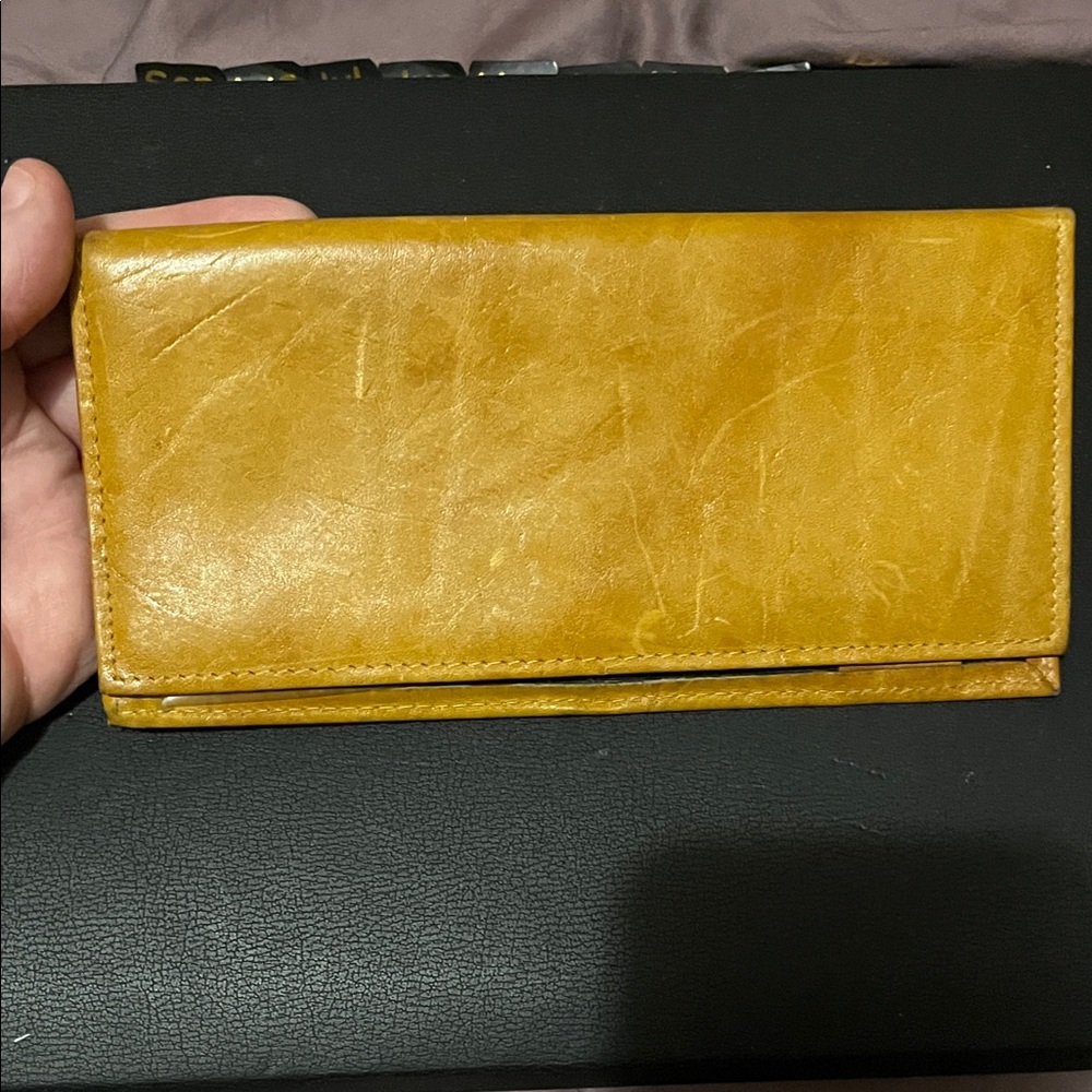 Vintage leather Buxton cheque book holder